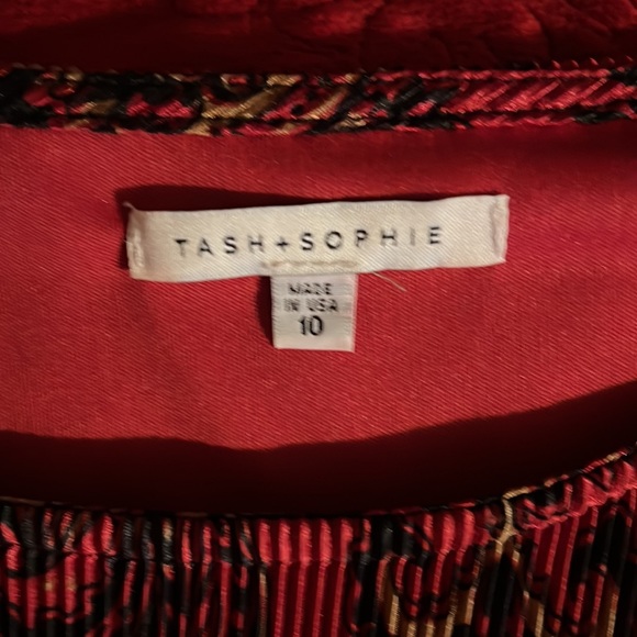 Tash+Sophie Pleated Dress - Picture 5 of 9